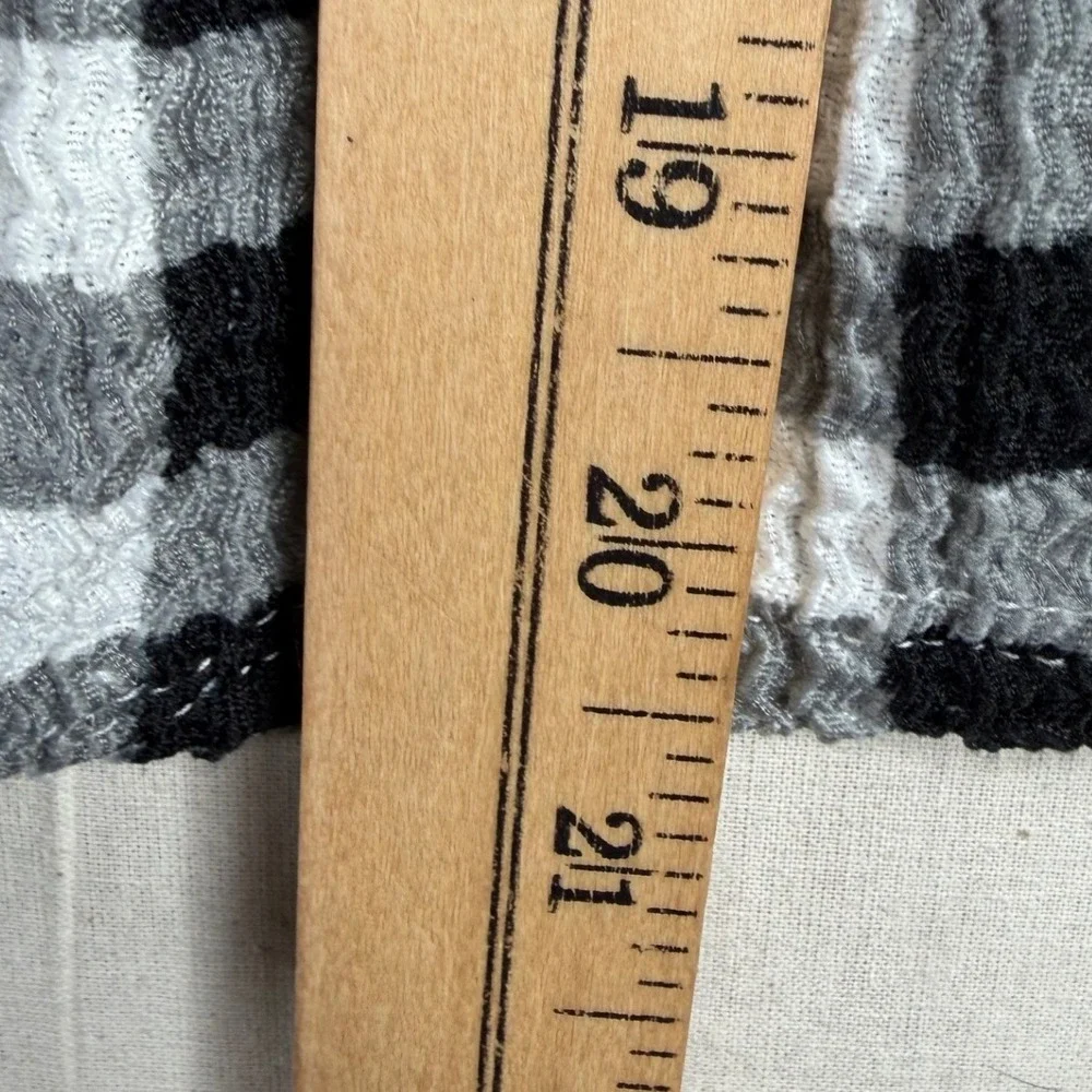 Loft Gingham Textured Square Neck Puff Sleeve Blouse size Small Black/White
